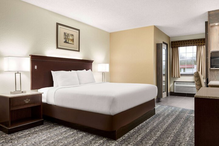 Room 40 of 73