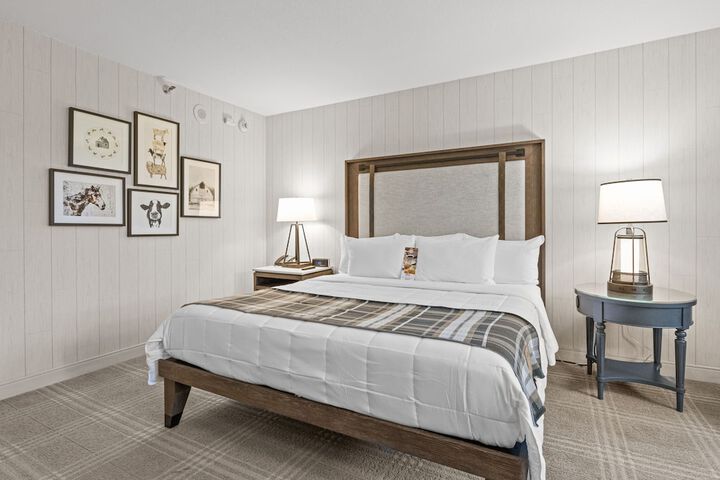 Knotts Hotel