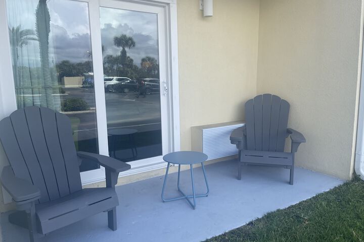Ocean Sands Beach Boutique Inn - 1 Acre Private Beach