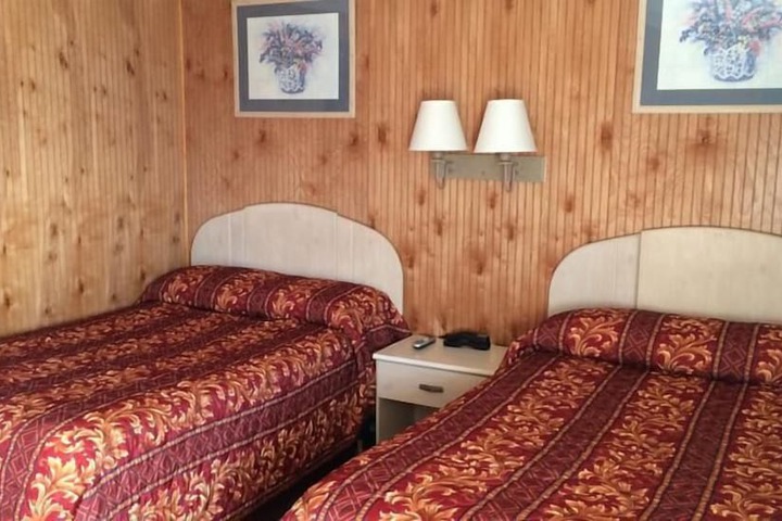 Room 12 of 15