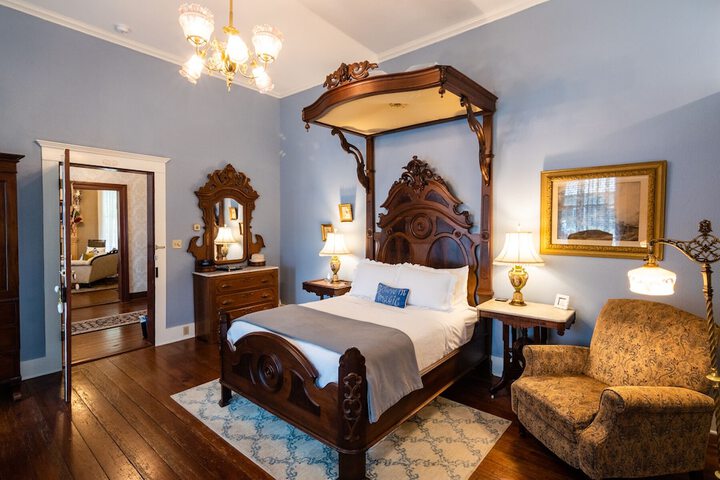 Kennedy Manor B & B