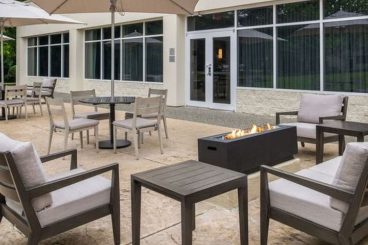 Terrace/Patio 32 of 33