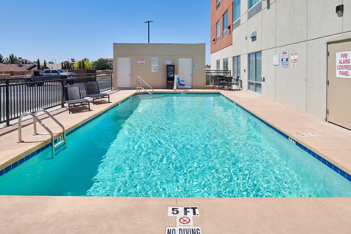 Pool 9 of 43
