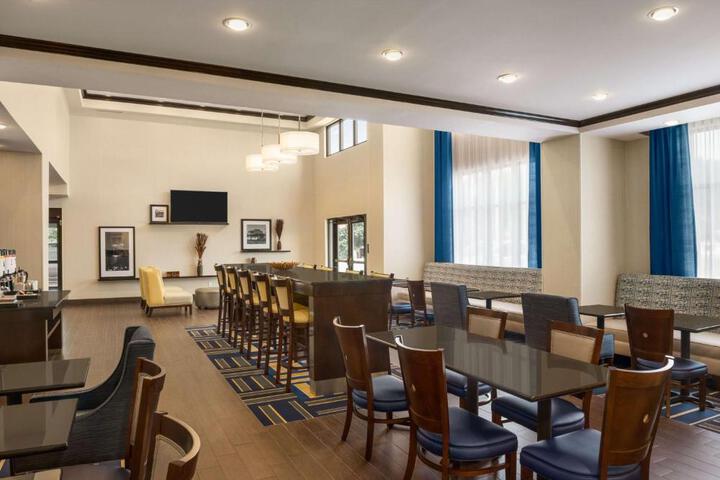 Hampton Inn & Suites - Lavonia GA