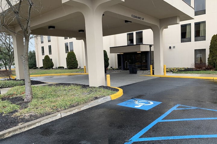 Hotel 2 of 97