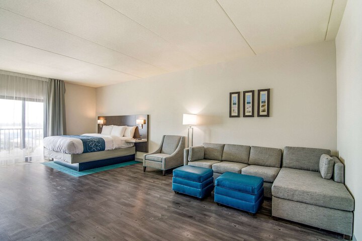 Comfort Inn & Suites Gulf Shores East Beach near Gulf State Park