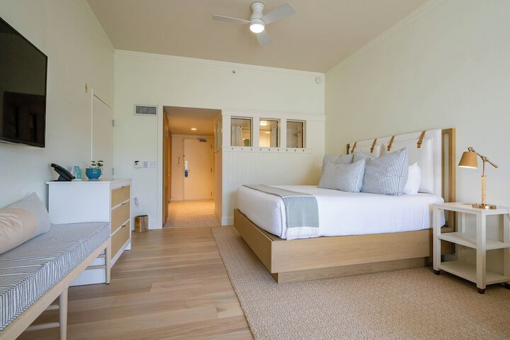 Room 25 of 48