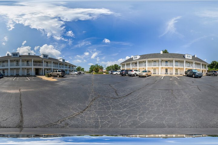 Hotel 4 of 39