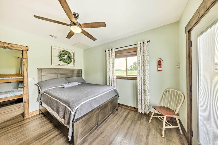 Waterfront Missouri Escape w / Private Pond & Dock!