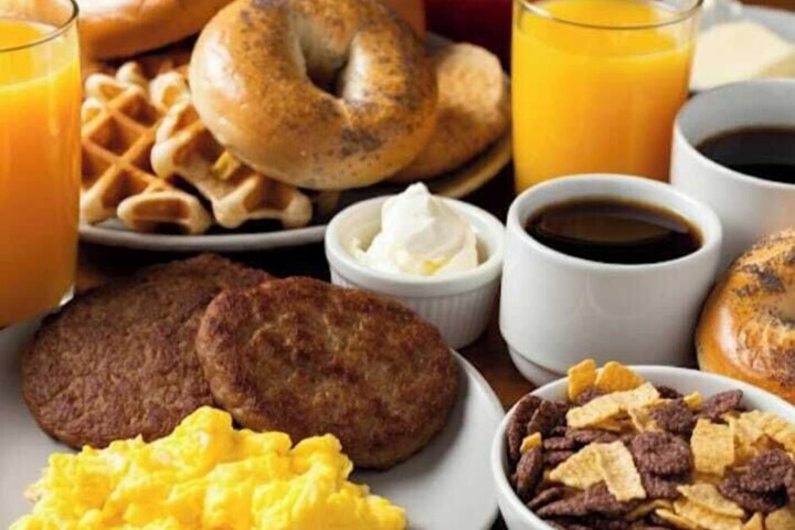 Breakfast/Coffee Service 36 of 40