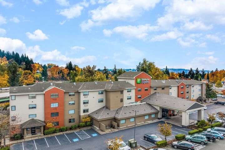 Hotel 4 of 65