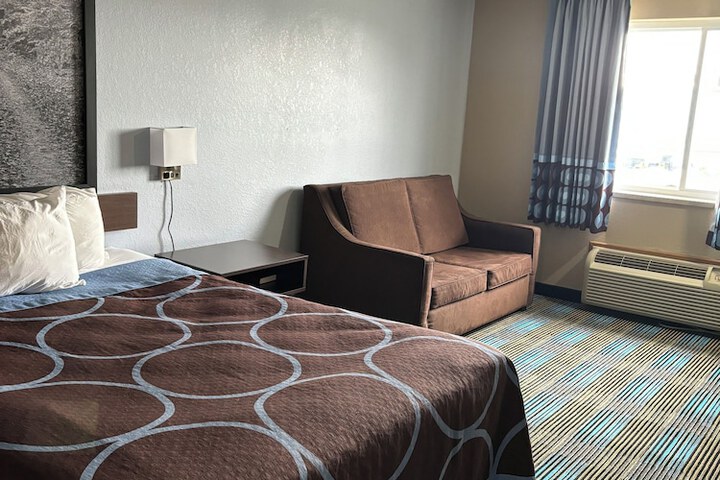 Room 25 of 56