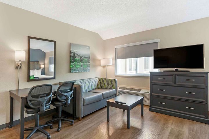 Room 34 of 43