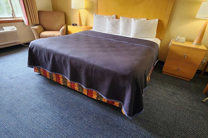 Room 27 of 41