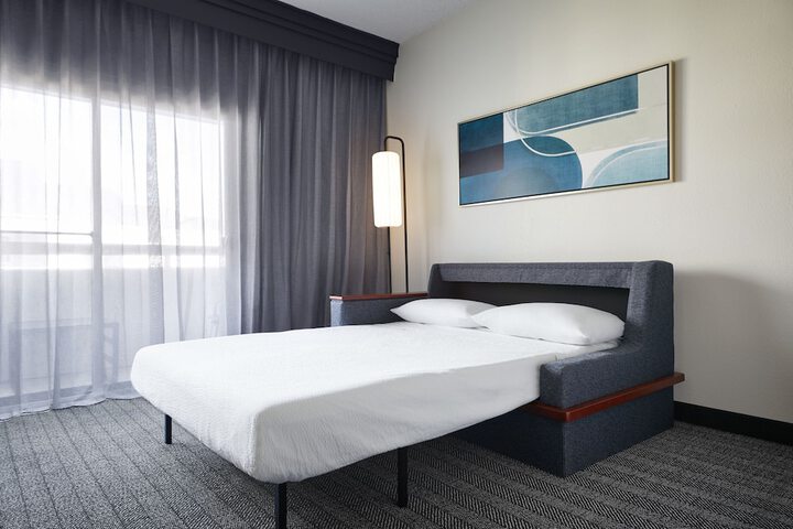 Courtyard by Marriott Kansas City Overland Park / Metcalf