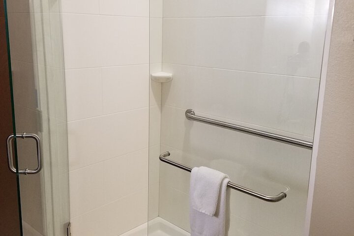 Room 19 of 39
