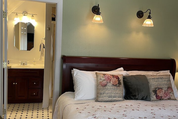 Room 75 of 124