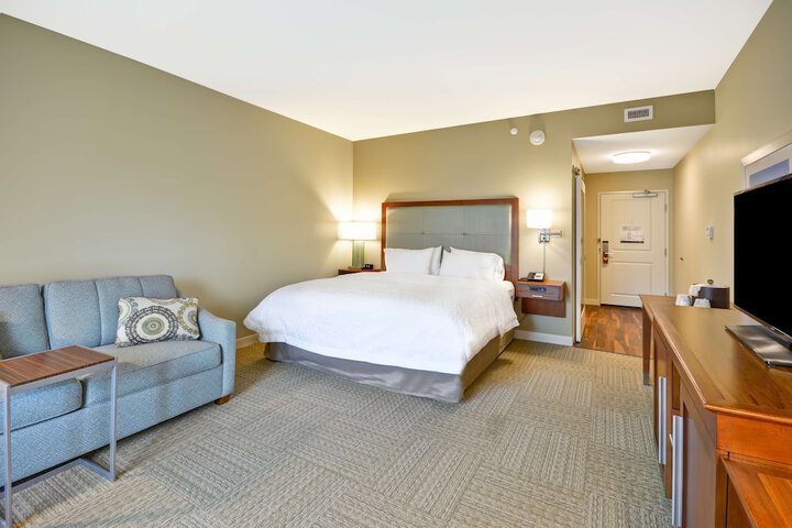 Room 33 of 54