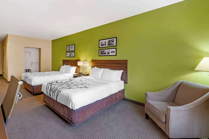 Room 28 of 61