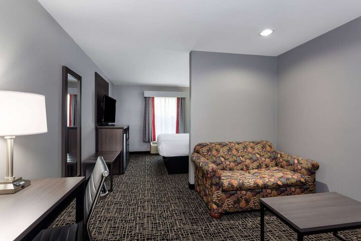 Room 22 of 57
