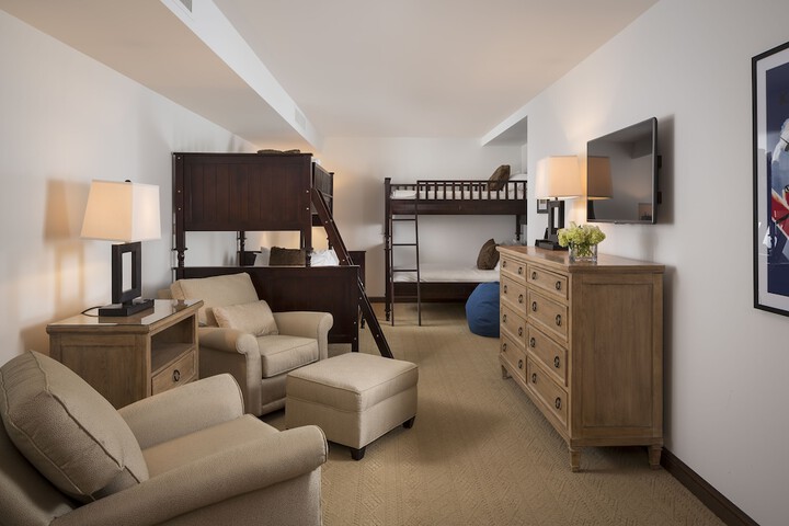 Madeline Hotel & Residences Auberge Collection