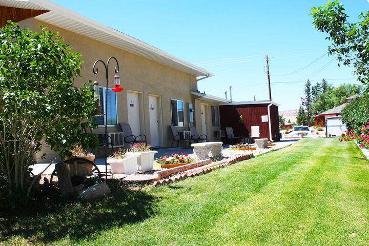 Bybees Steppingstone Motel
