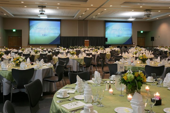Ballroom/Hall 52 of 60