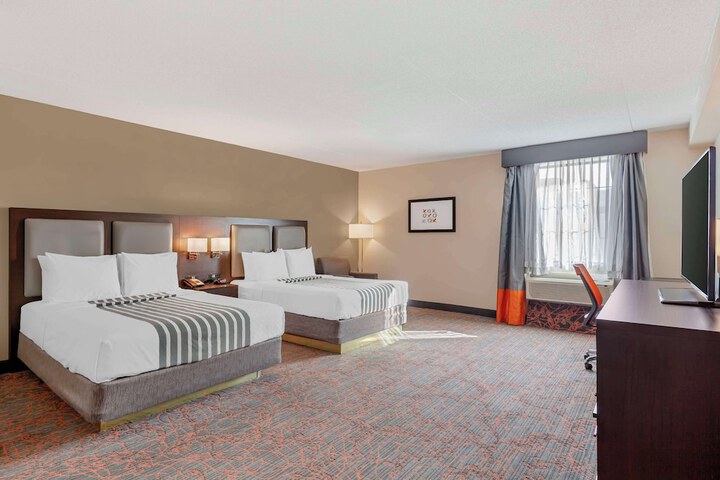Best Western Plus Executive Inn