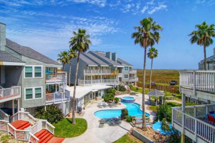 Mustang Memories 1 Br condo
