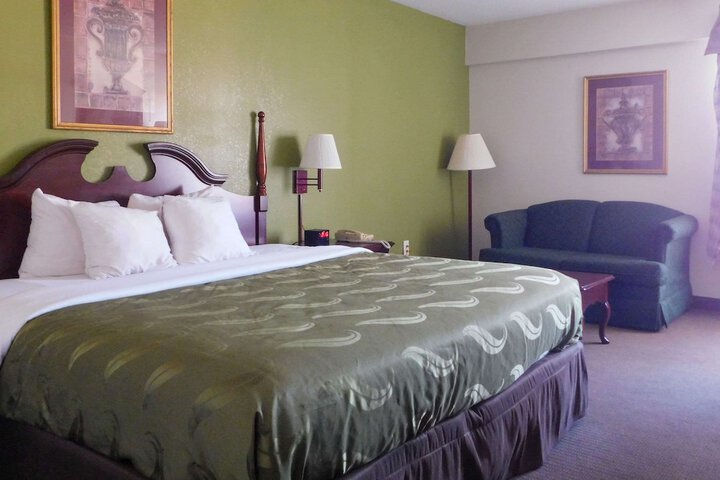 Room 20 of 35