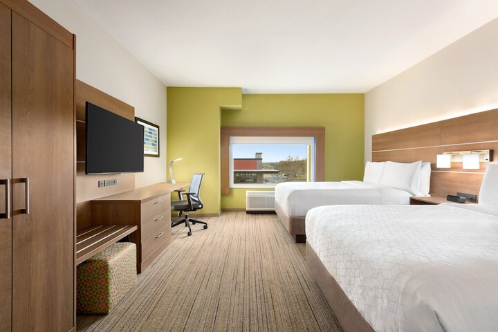 Room 33 of 55
