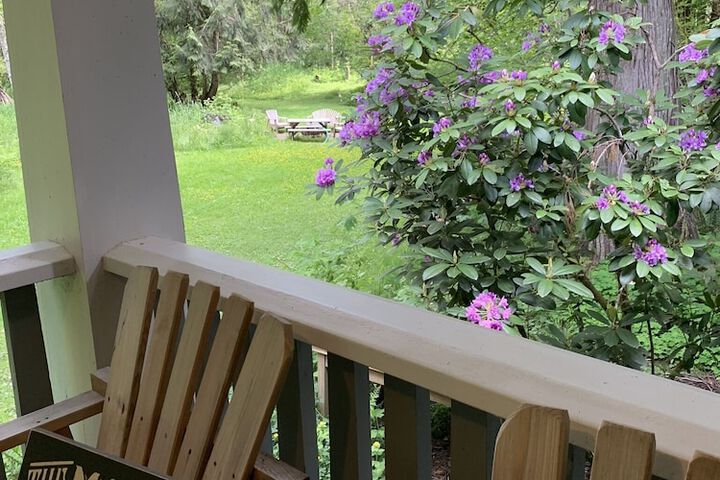 Mountain Meadows Inn