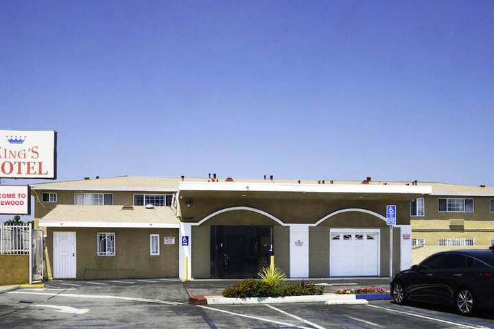 Hotel 3 of 28