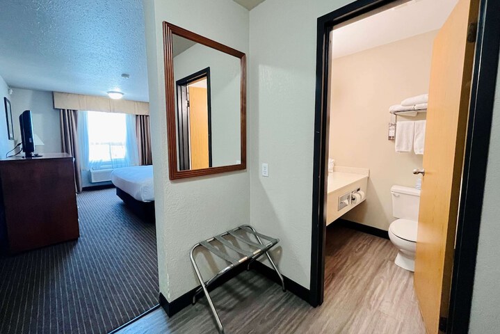 Room 25 of 69