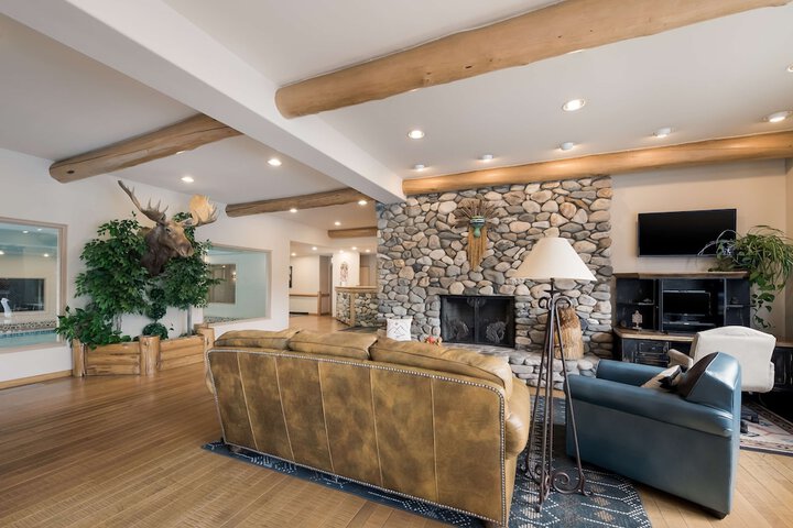 Best Western Plus Kentwood Lodge