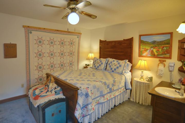 Room 14 of 106