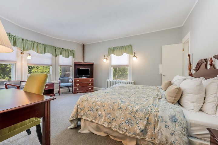 Room 5 of 34