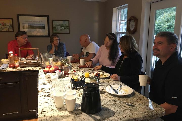Breakfast/Coffee Service 141 of 175