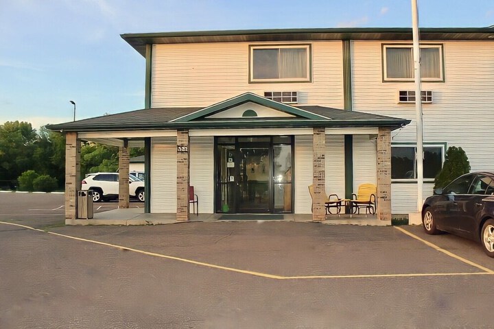 AmeriVu Inn and Suites - Stanley