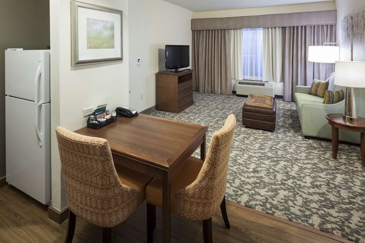 Room 13 of 32