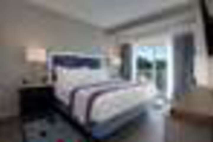 Room 75 of 152
