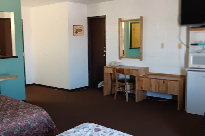 Room 35 of 46