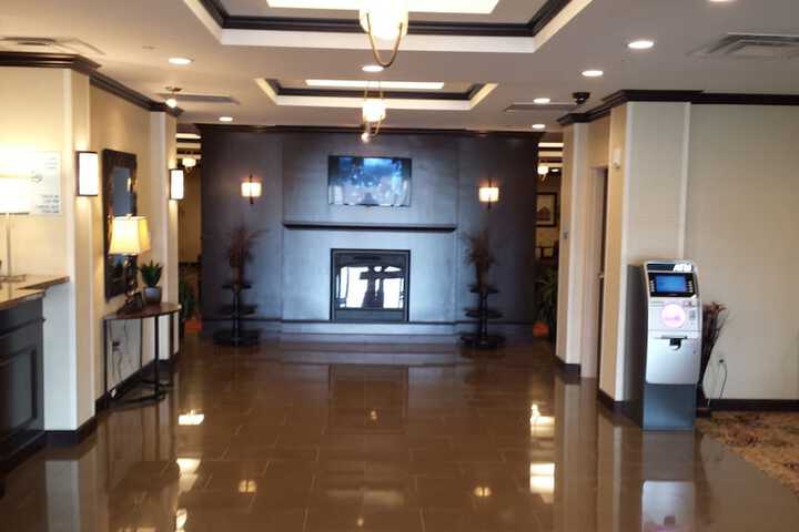 Hotel Interior 9 of 33