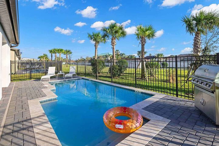 Harbor Island Beach Club Homes by Villatel