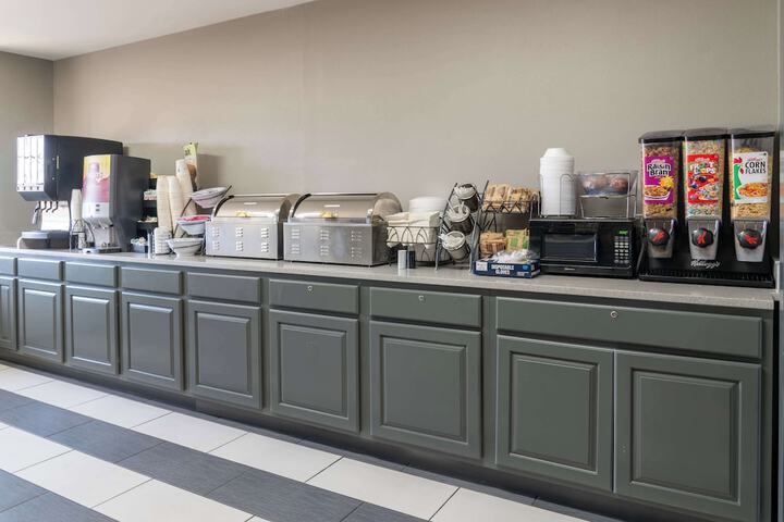 Breakfast/Coffee Service 37 of 39