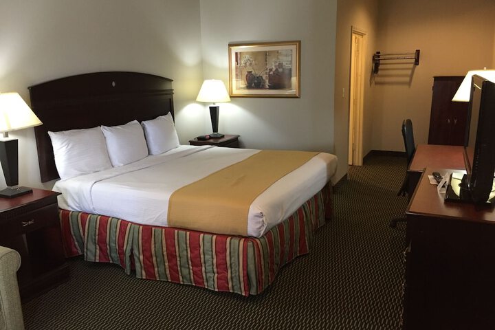 Room 17 of 25