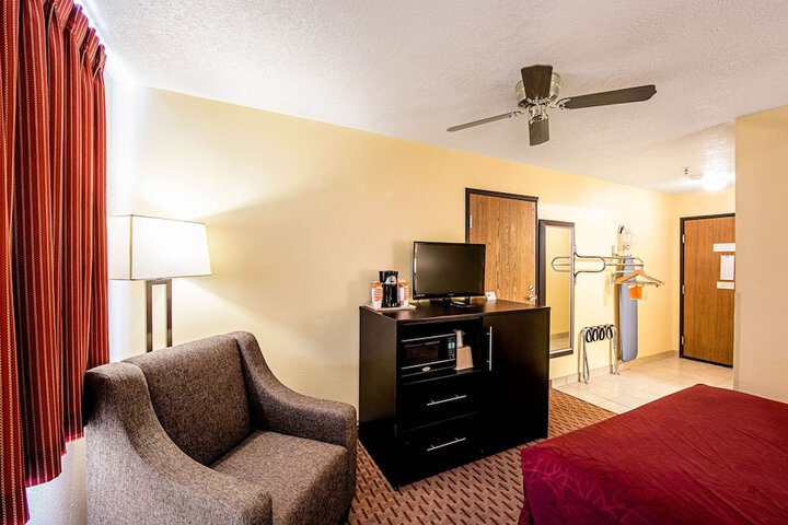 Room 19 of 31