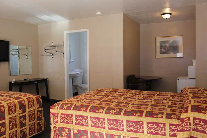 Room 15 of 32