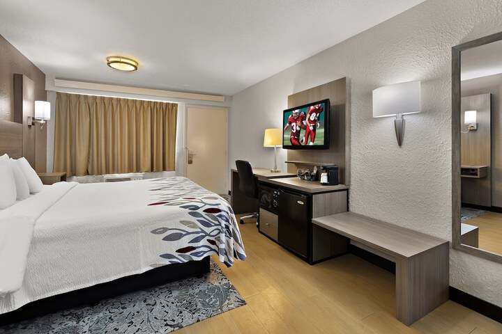 Room 31 of 35