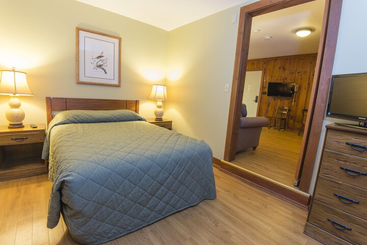 Room 35 of 121